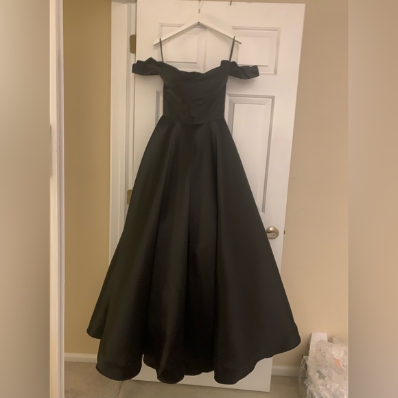 Jovani Black Evening Gown - Picture 6 of 7